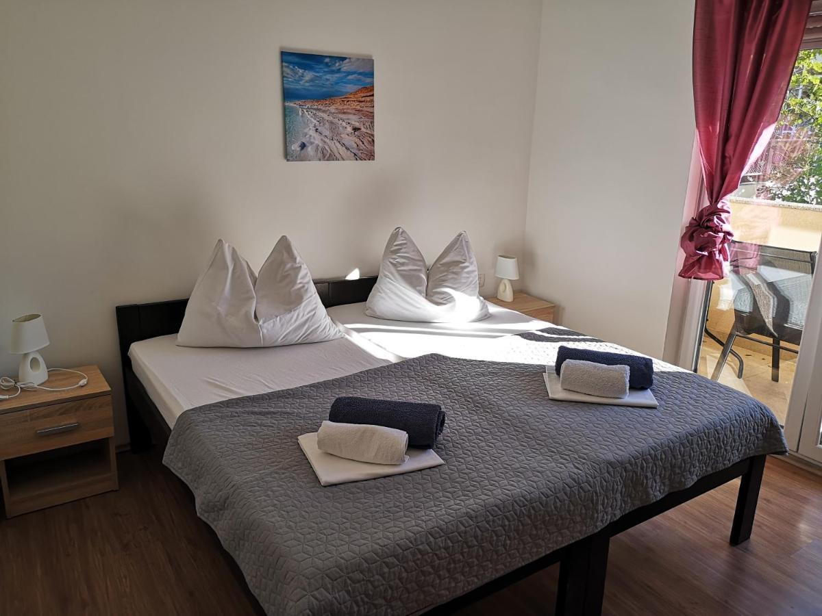 Bed and Breakfast Dva Dukata Биоград-на-Мору Экстерьер фото